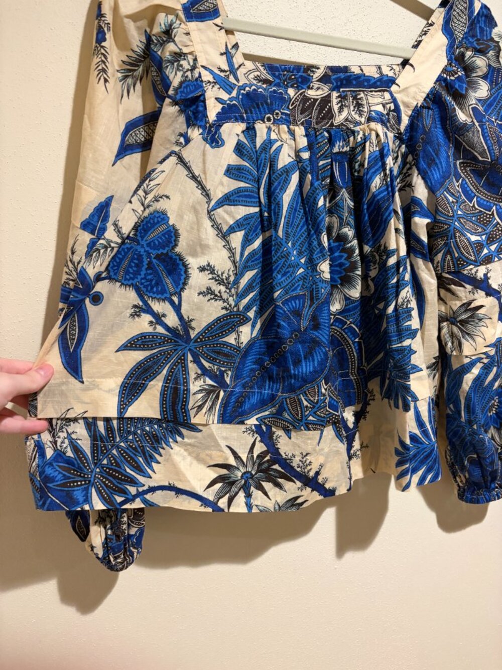 Banana Republic Petite Square-Neck Blouse Floral Tan Blue - Picture 6 of 9
